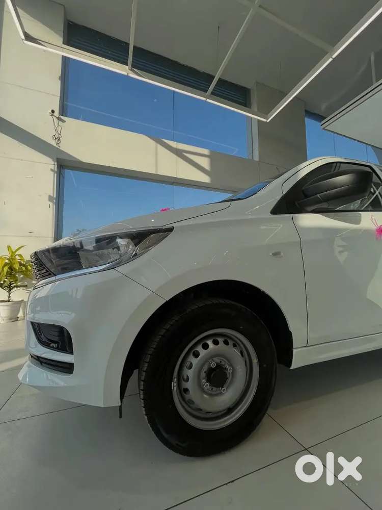 Tata Tiago Base Model 2026