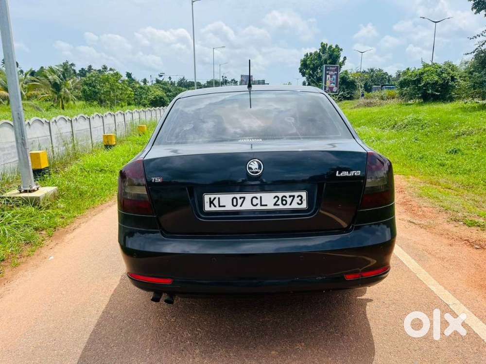 Skoda Laura 1.8 Tsi Ambiente, 2012, Petrol