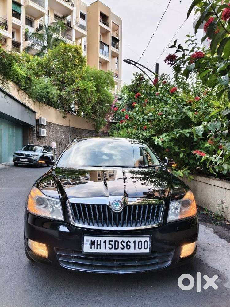 Skoda Laura Ambiente 2.0 Tdi Cr Manual, 2012, Diesel