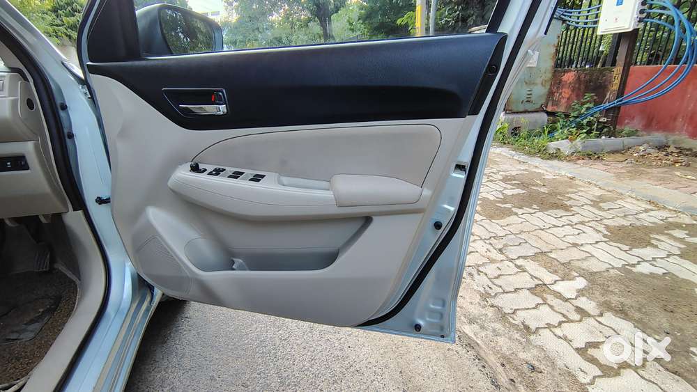 Maruti Suzuki Dzire 1.2 Vxi, 2024, Petrol