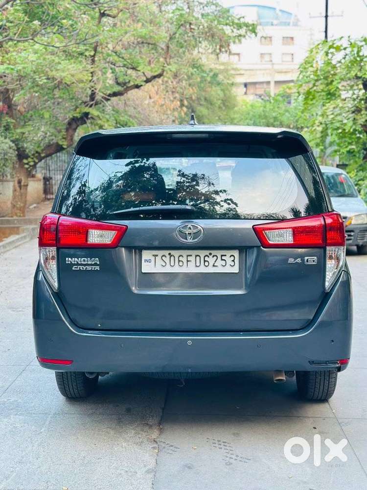 Toyota Innova Crysta 2.8 Gx At 7 Str, 2021