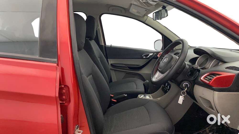 Tata Tiago 1.2 Revotron Xza, 2017, Petrol