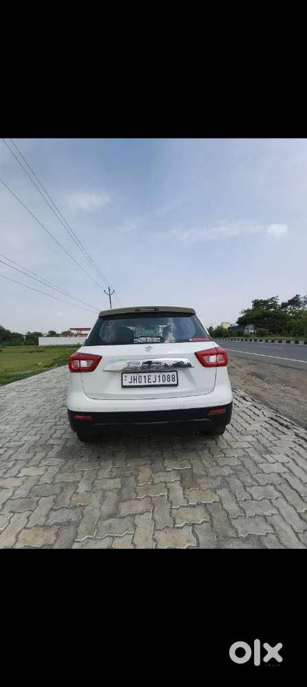 Maruti Suzuki Brezza Vxi At, 2021, Petrol