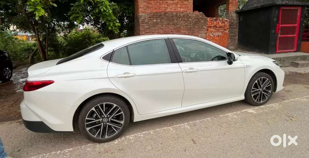 Toyota Camry, 2026, Petrol