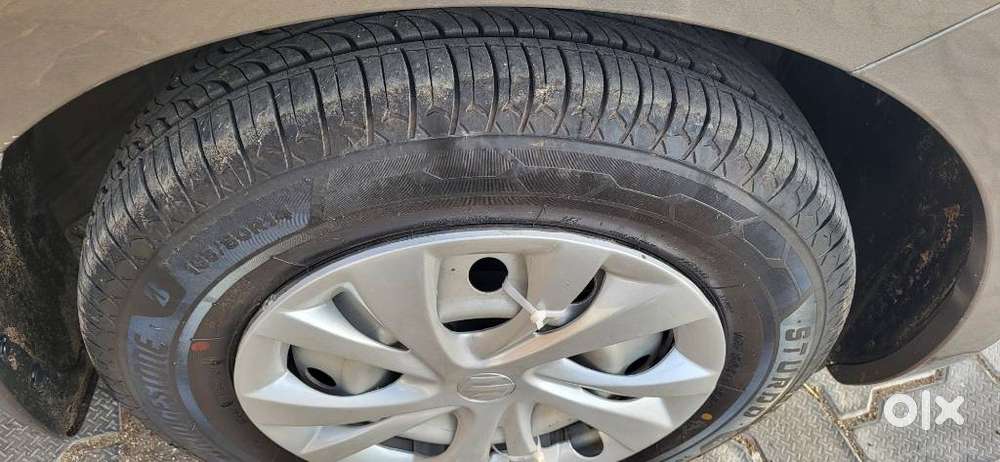 Maruti Suzuki Swift Lxi Optional-o, 2019, Petrol