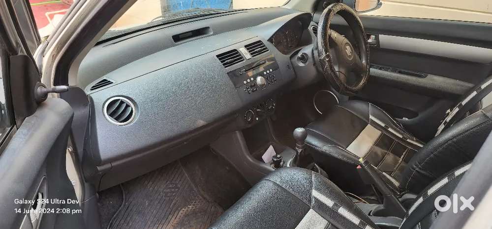 Maruti Suzuki Swift Dzire 2011 Petrol 75000 Km Driven
