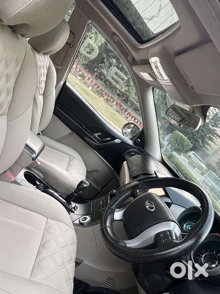 Mahindra Xuv500 2.2 W10, 2015, Diesel