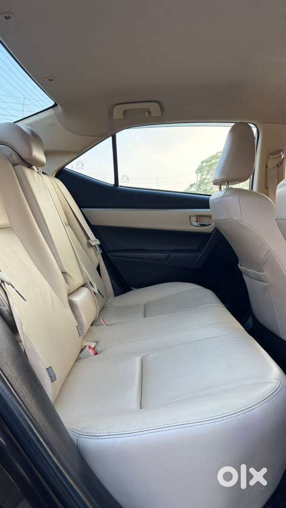 Toyota Corolla Altis 2013-2017 Vl At, 2017, Petrol