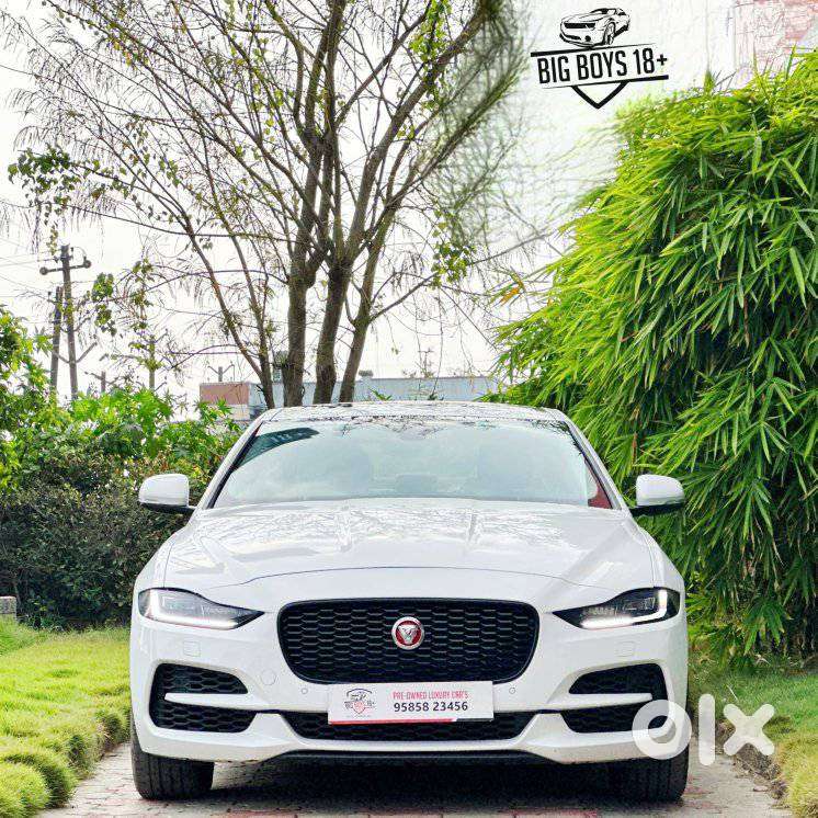 Jaguar Xe Portfolio, 2021, Petrol