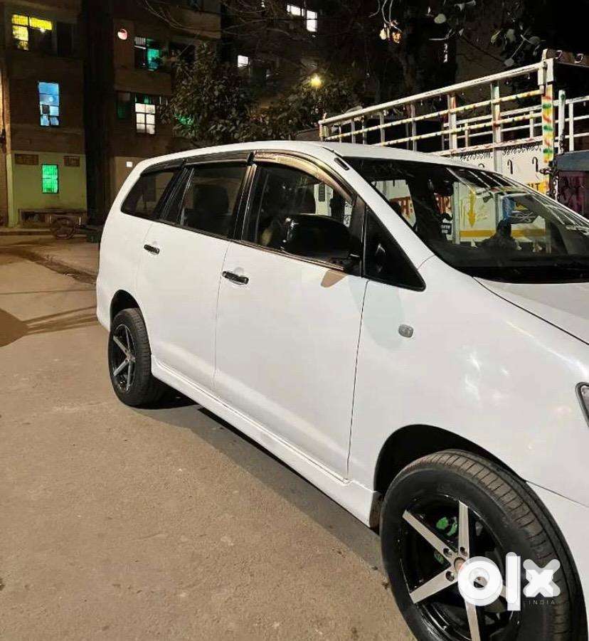 Toyota Innova 2012 Diesel Good Condition , New Tyres,