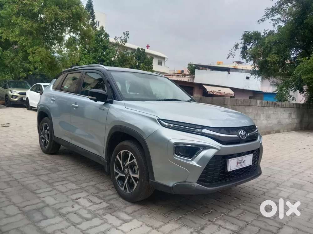 Toyota Urban Cruiser Hyryder 1.5 V Hybrid, 2023, Petrol