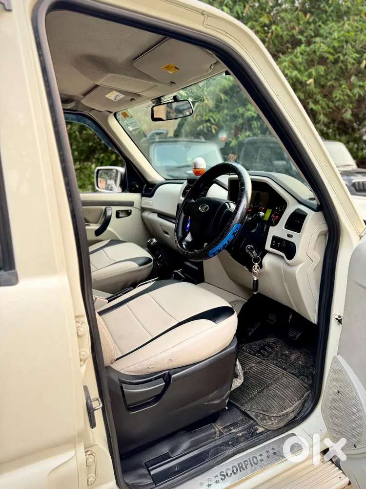 Mahindra Scorpio Classic 2021 Diesel 70000 Km