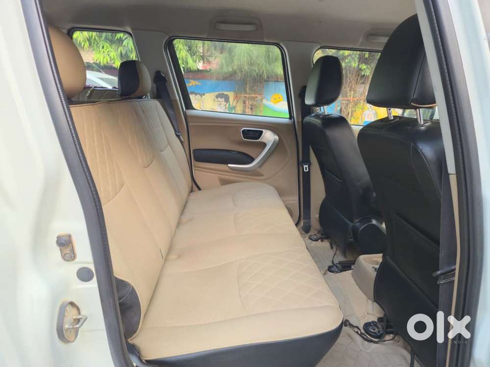 Mahindra Tuv 300 T10, 2019, Diesel