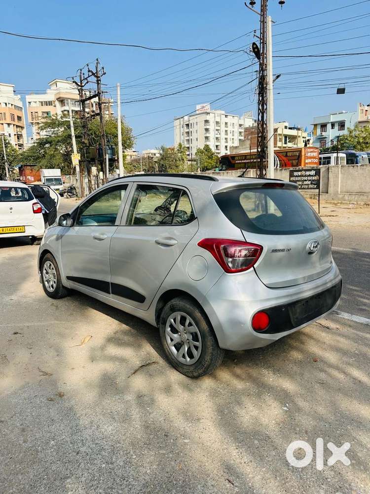 Hyundai Grand I10 Sportz(o) 1.2 Mt, 2018, Petrol