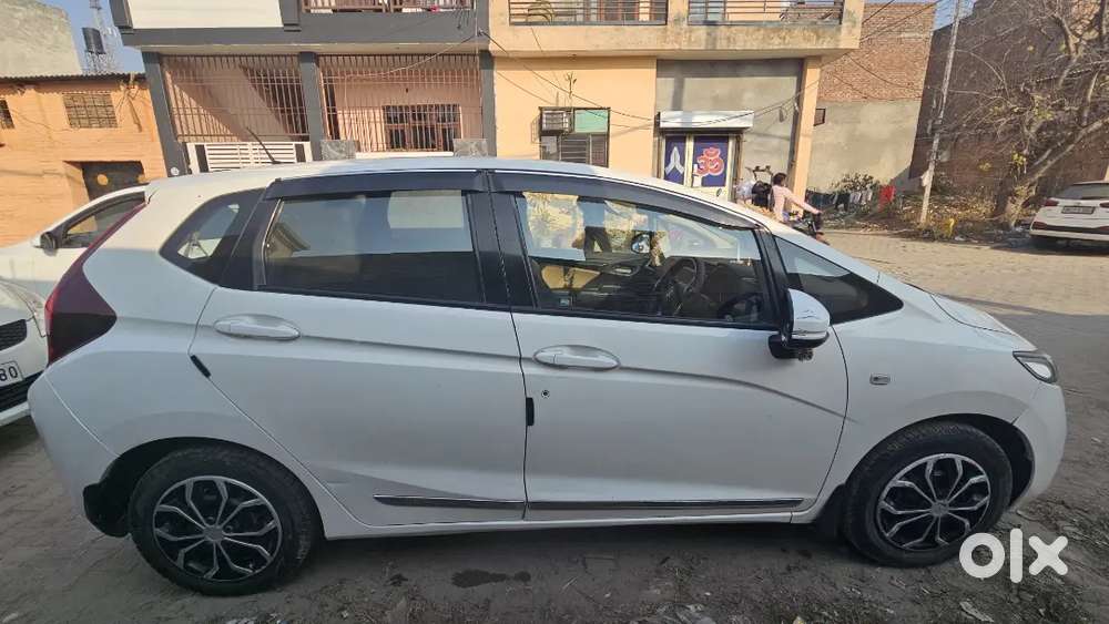 Honda Jazz Sv Petrol & Cng 2015