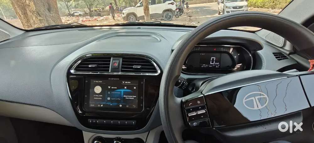 Brand New, 2 Months Old Car With Touch Screen, Android Auto, Dashcam