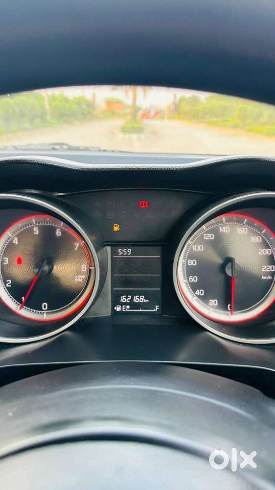 Maruti Suzuki Swift Vxi + Manual, 2018, Petrol