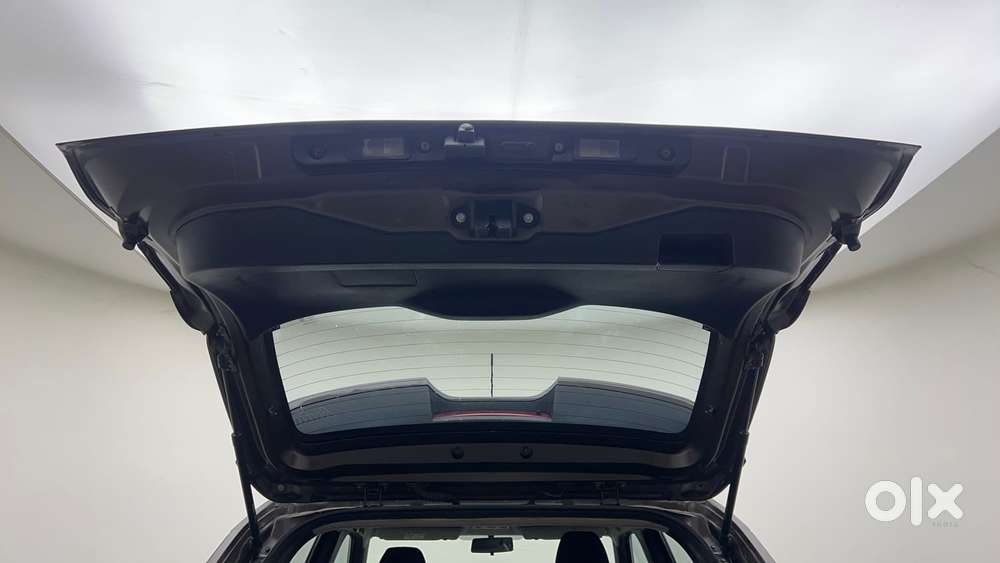 Nissan Magnite 1.0 Xv, 2021, Petrol