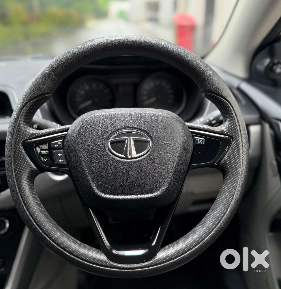 Tata Nexon 1.5 Revotorq Xm (s), 2018, Diesel