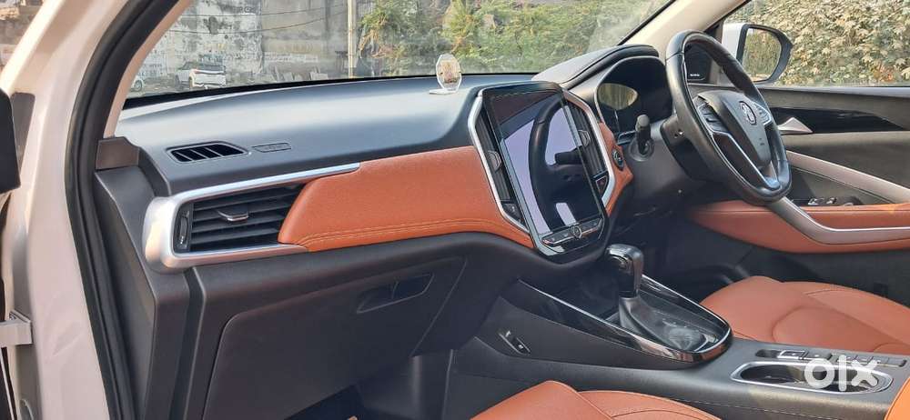 Mg Hector Plus Sharp Dct, 2022, Petrol