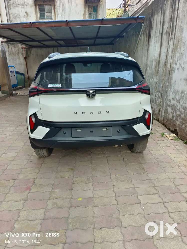 Tata Nexon 2024 Petrol Well Maintained