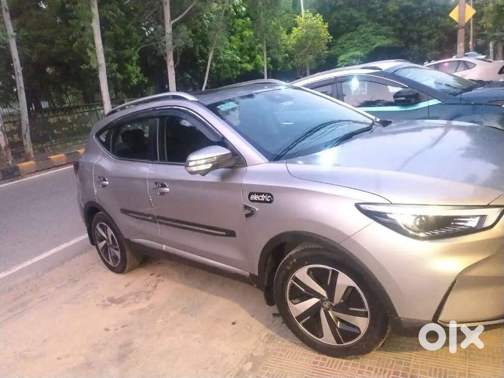 Mg Zs Ev Top Model