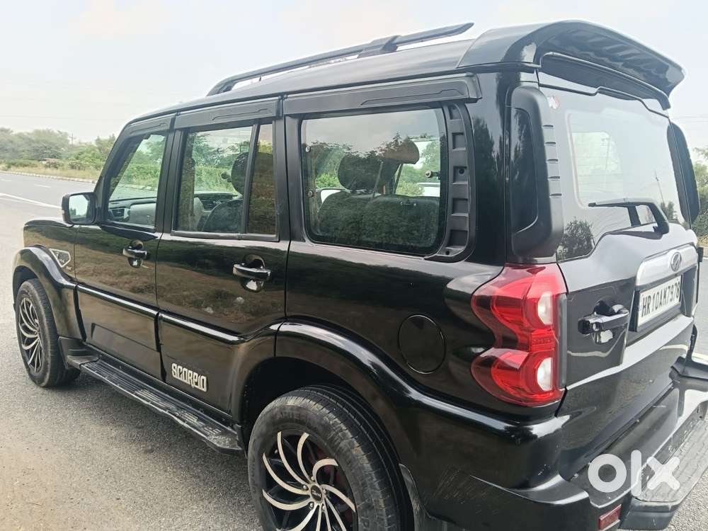 Mahindra Scorpio Classic 2.2 S 11 Mt 7 Str, 2021, Diesel
