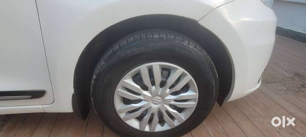 Maruti Suzuki Dzire 1.2 Vxi, 2024, Petrol