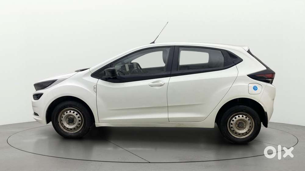 Tata Altroz 1.2 Xe, 2020, Petrol