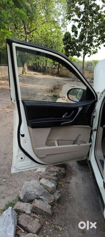 Mahindra Xuv500 W9, 2018, Diesel
