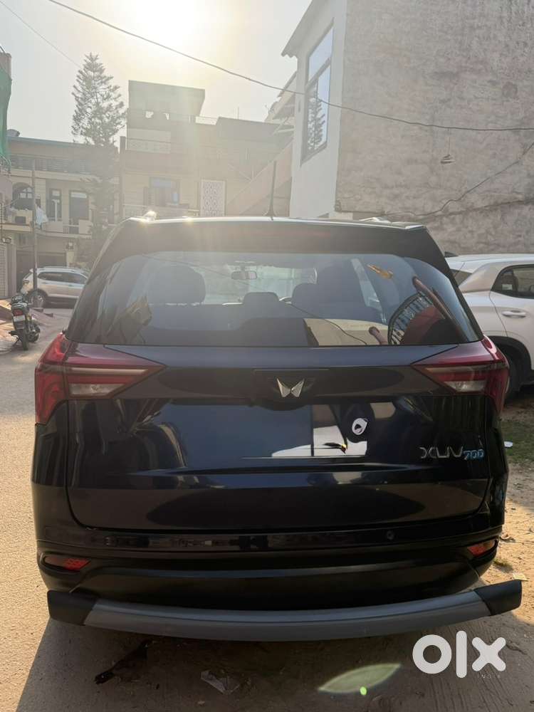 Mahindra Xuv700 Petrol 2025