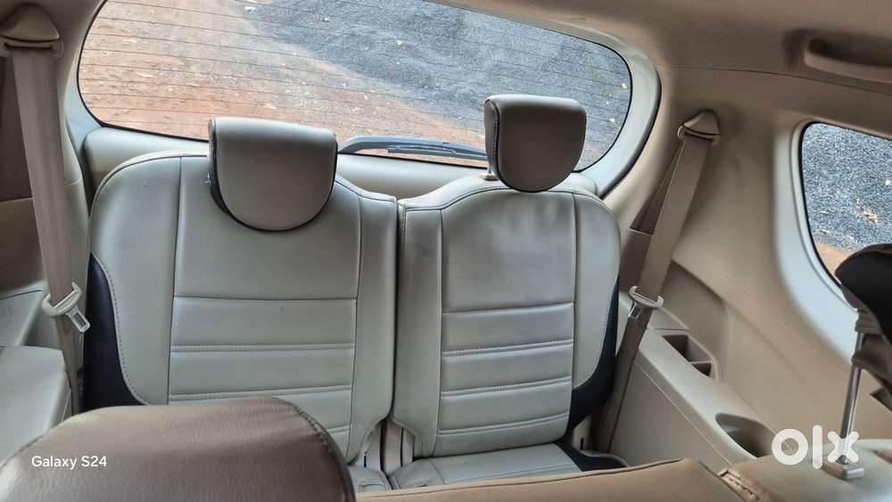 Maruti Suzuki Ertiga Zxi Plus , 2017, Petrol