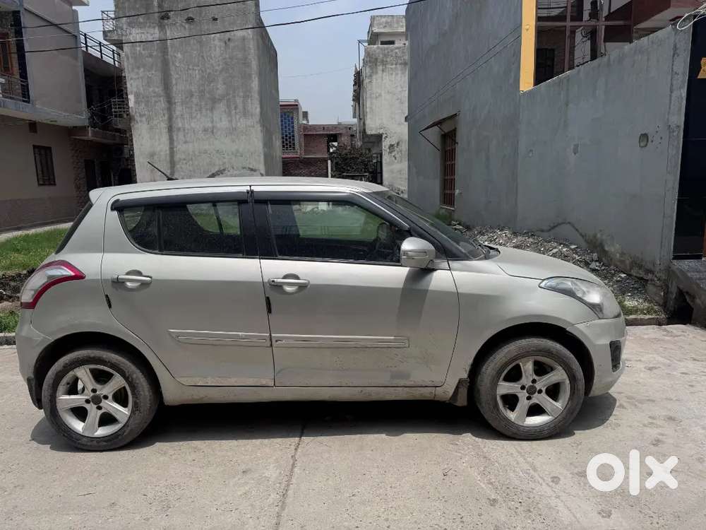 Maruti Suzuki Swift 2015 Diesel 88000 Km Driven