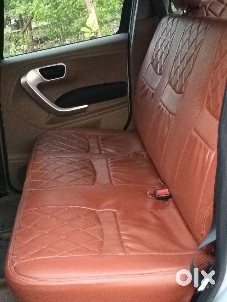 Mahindra Tuv 300 T10, 2018, Diesel