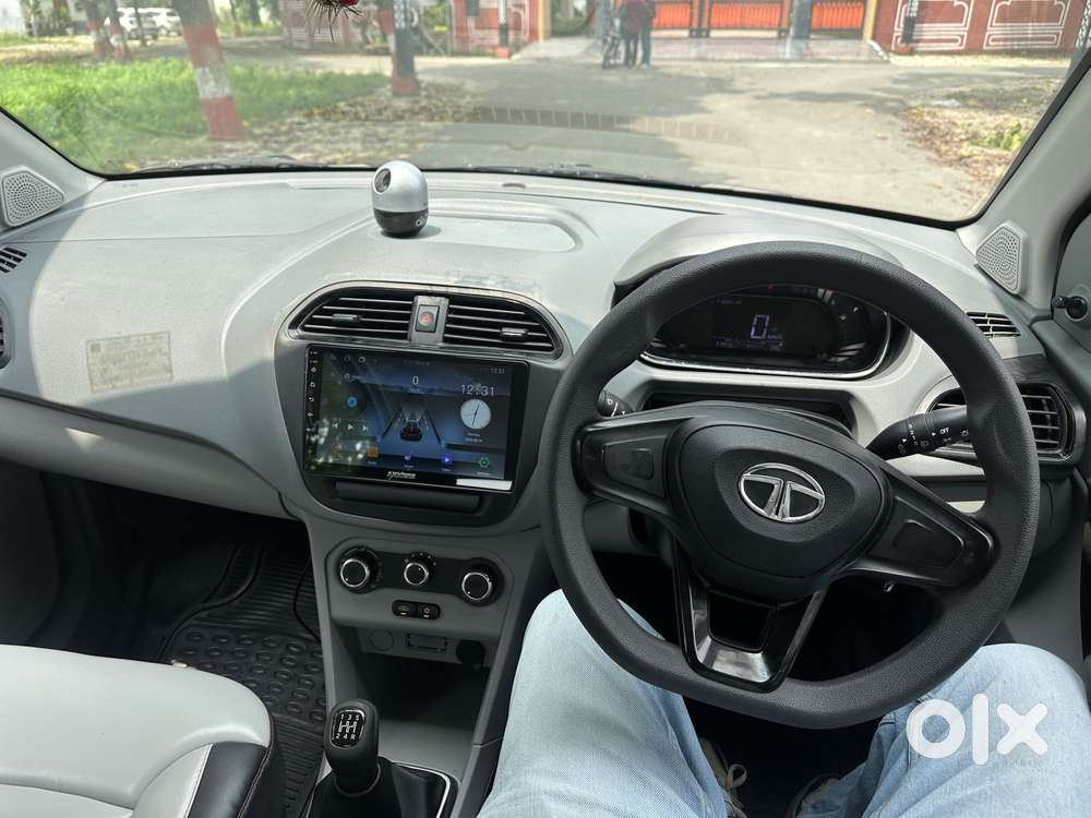 Tata Tigor Xe, 2020, Petrol