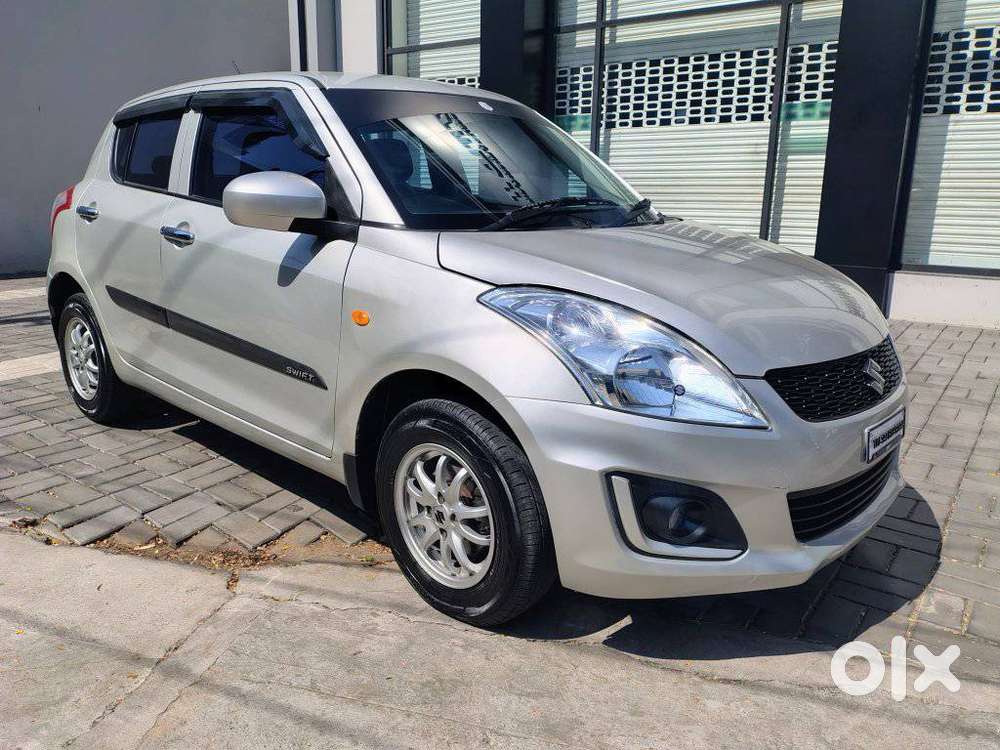 Maruti Suzuki Swift Lxi Option, 2016, Petrol