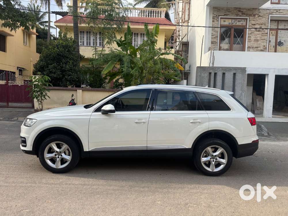 Audi Q7 Pearl White 2016