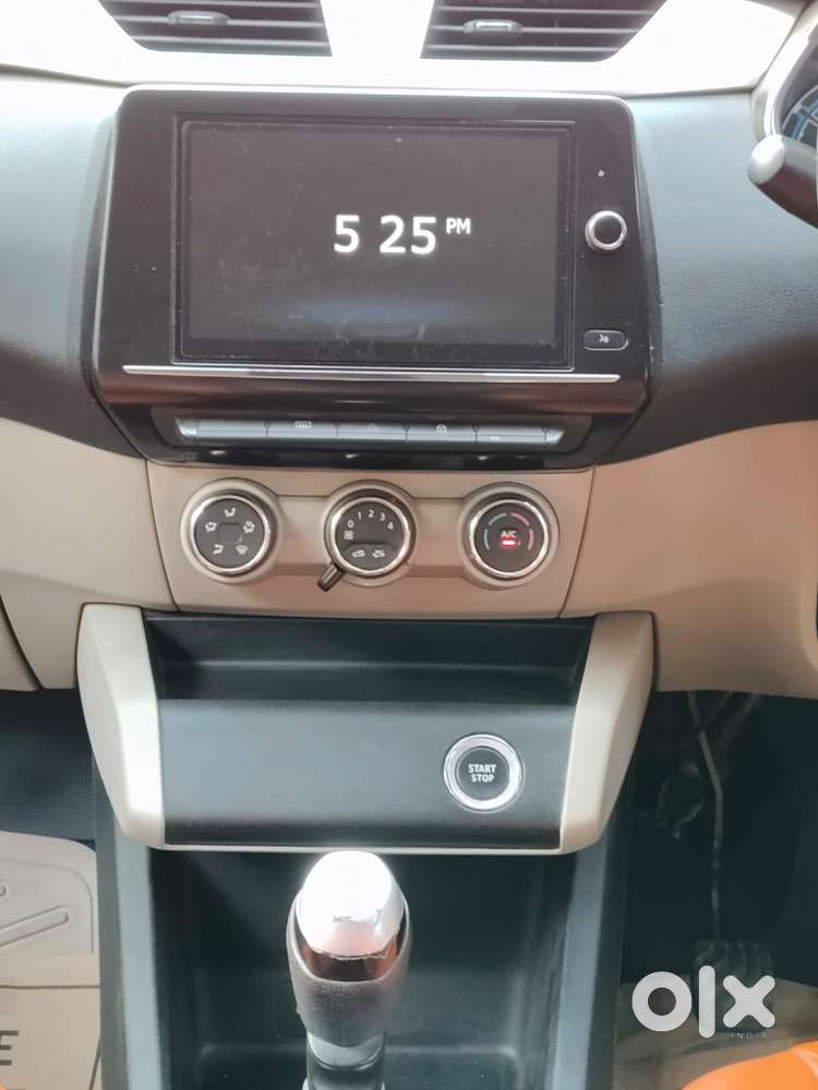 Renault Triber Rxz, 2020, Petrol