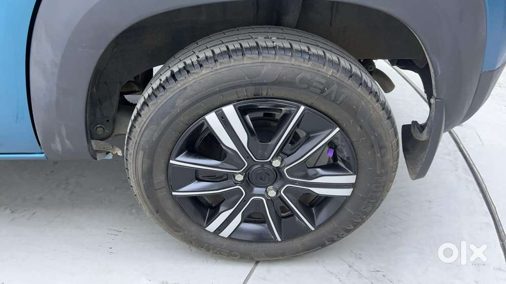 Renault Kwid 1.0 Climber (o) Dual Tone, 2024, Petrol