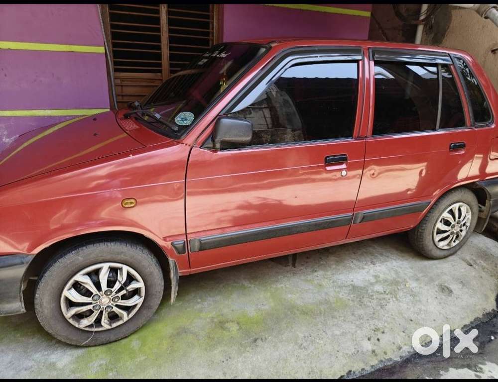 Maruti Suzuki 800 - Bright Red