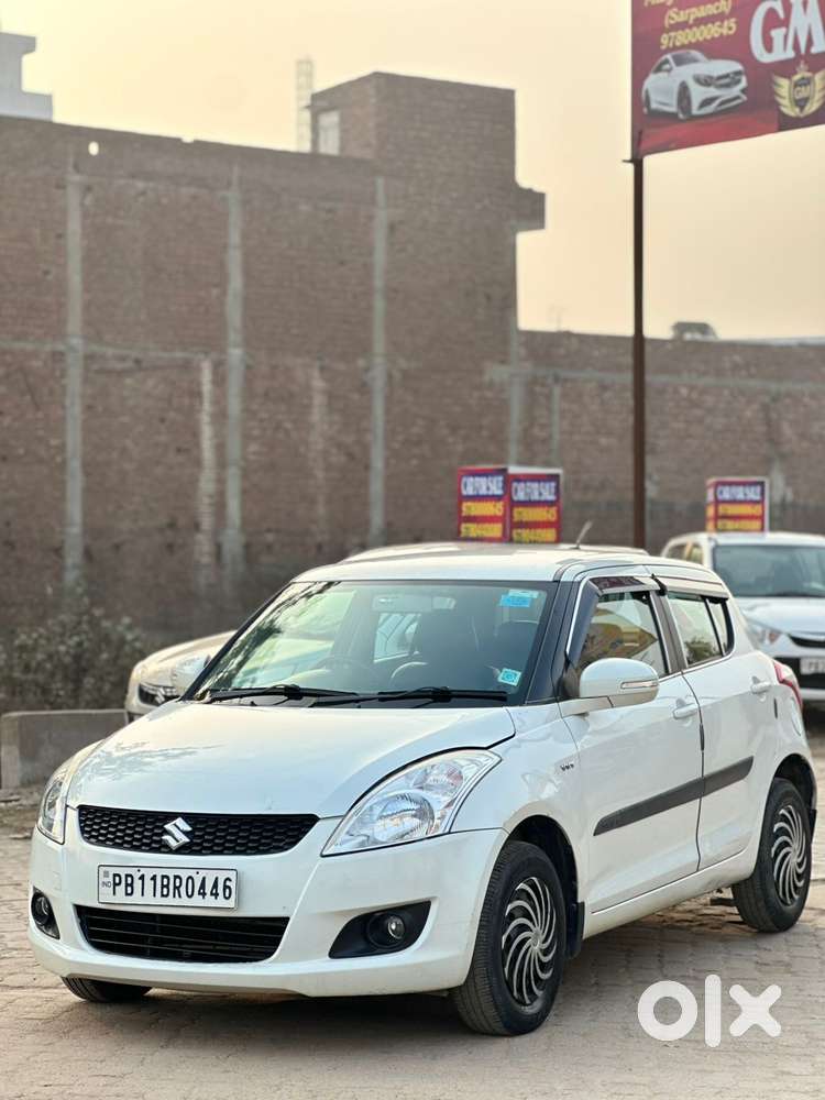 Maruti Suzuki Swift Vxi + Manual, 2015, Petrol