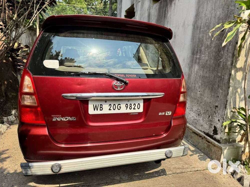 Toyota Innova 2004-2011 2.5 G4 Diesel 8-seater, 2006, Diesel