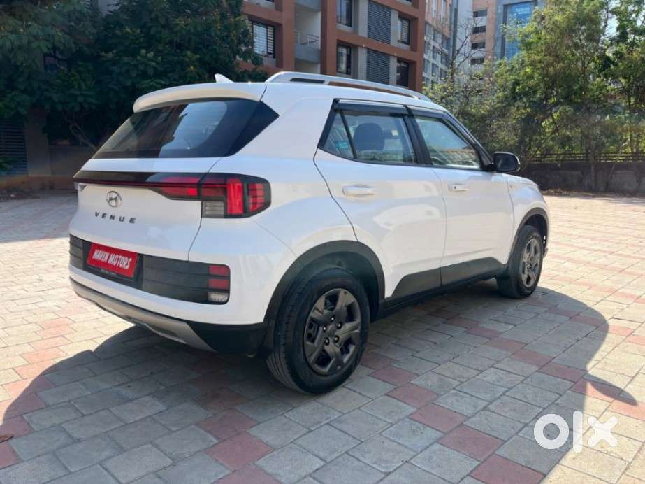 Hyundai Venue S Mt 1.2 Kappa, 2023, Cng & Hybrids
