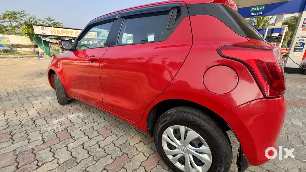 Maruti Suzuki New-gen Swift Vxi, 2022, Petrol