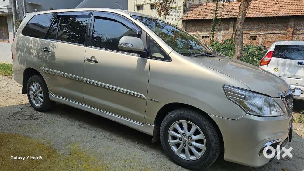 Toyota Innova V 2012 Diesel 8 Seater