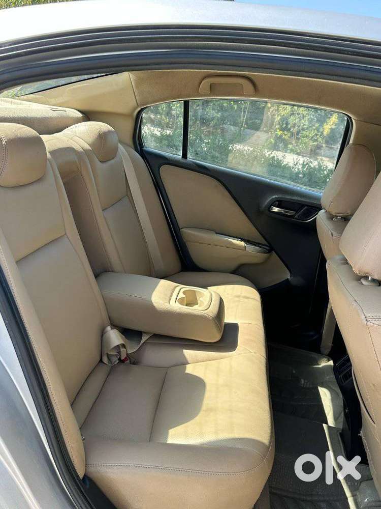 Honda City 1.5 V 4th Gen I-vtec Mt, 2016, Petrol