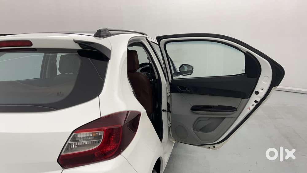 Tata Tiago 1.2 Revotron Xt Option, 2023, Petrol
