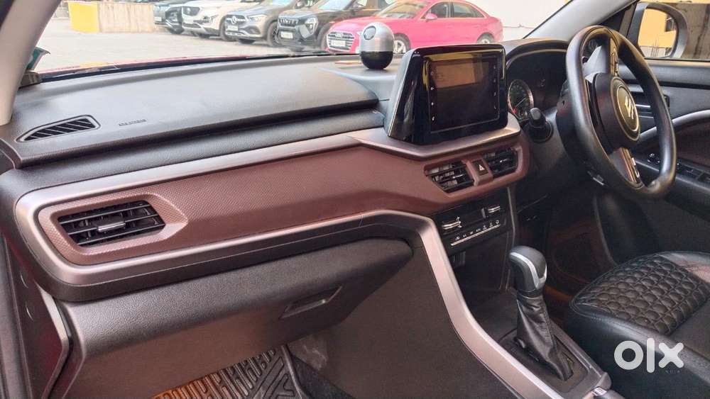 Maruti Suzuki Brezza 1.5 Zxi At Smart Hybrid Dual Tone, 2023, Petrol