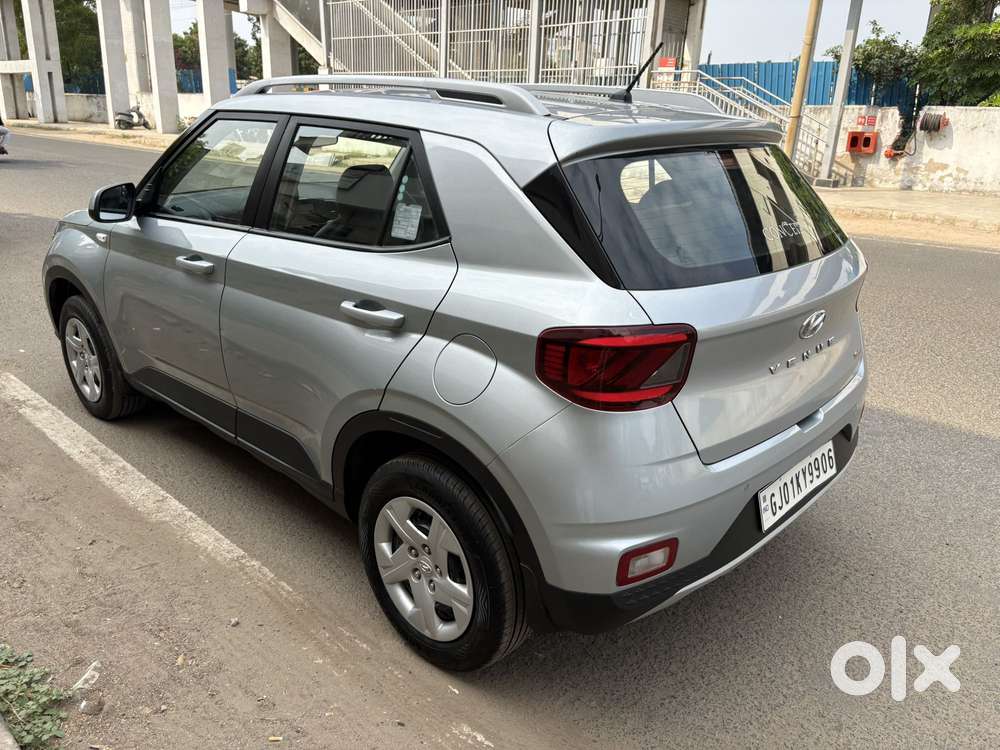 Hyundai Venue S Turbo Dct, 2020, Petrol