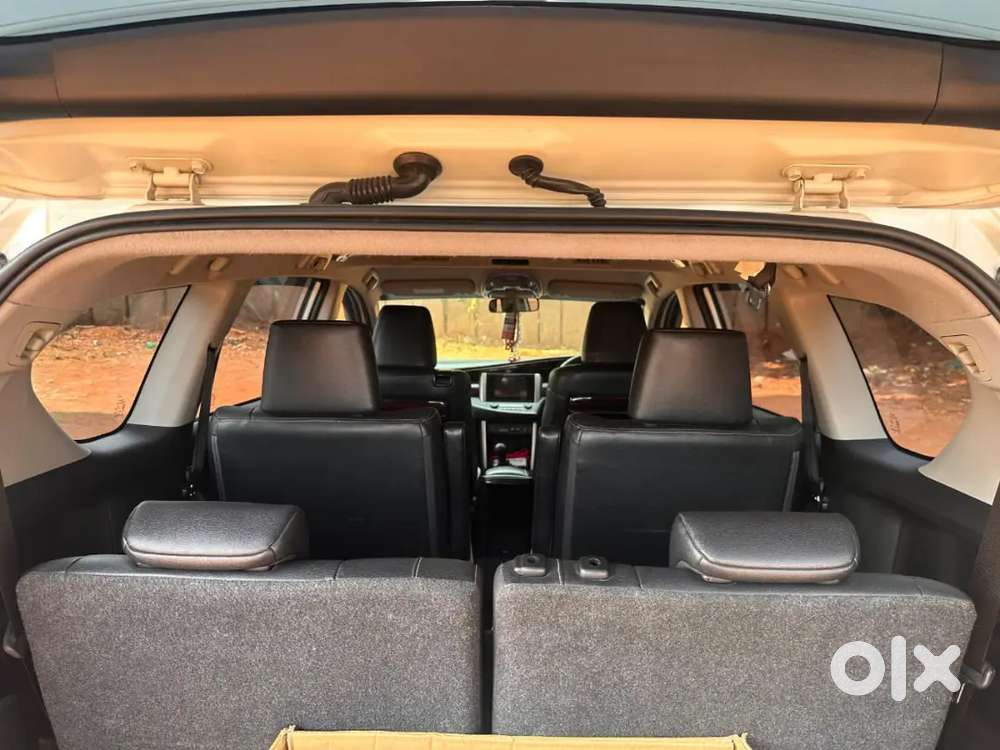 Toyota Innova Crysta 2019 Diesel 270000 Km Driven